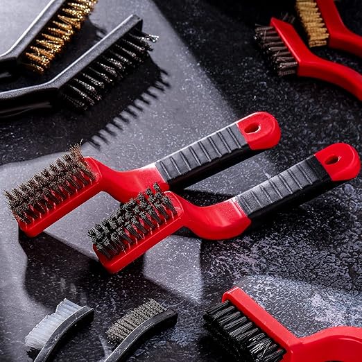 Sumind Wire Cleaning Brush Set Nylon/ Stainless Steel/ Brass Metal Brush with Curved Handle Grip Paint Remover for Cleaning, Rust, Drill, Scrub, Grout Cleaner Tool (15 Pcs,Red and Black)