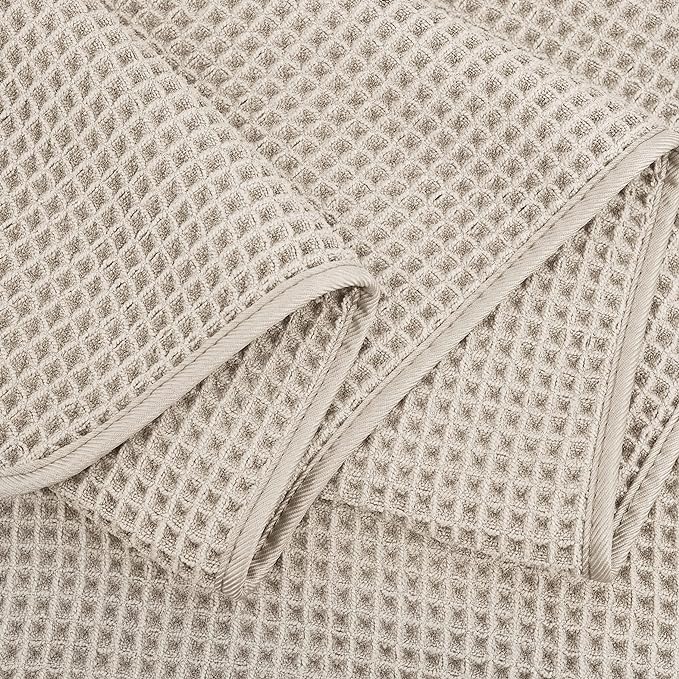 POLYTE Microfiber Oversize Quick Dry Lint Free Bath Towel, 60 x 30 in, 4 Pack (Waffle Weave)